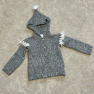 BUHO KOALA GRAY & WHITE FRINGE WOOL BLEND HOODIE SWEATER WITH BUTTONS SIZE 4T